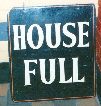 House Full sign.jpg